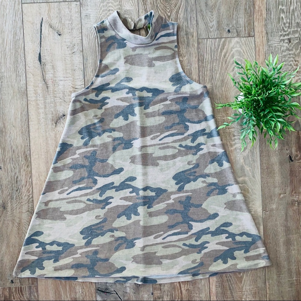 Olive + Pim Camo Sleeveless Dress/Tunic Small